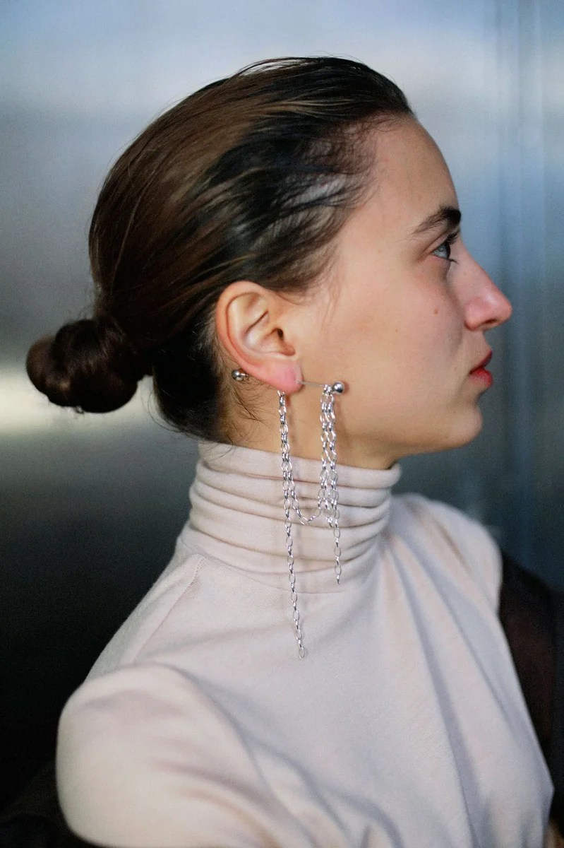 SILVER CHAIN EARRING WITH BALL PIECE C01P P02LPpend-MBP - Imagen 2